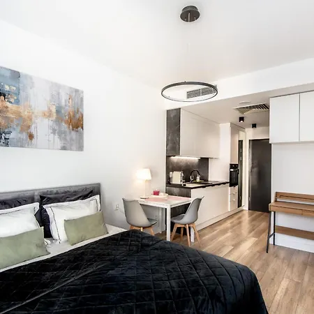 Апартаменты Super-apartamenty Plac Wolnosci 6